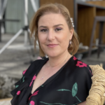 Dña. Erika Fernández